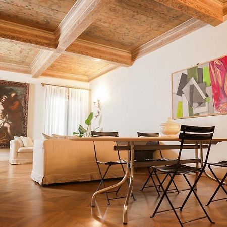 Ht - Casa Del Pittore In Piazza Delle Erbe Padova Bagian luar foto