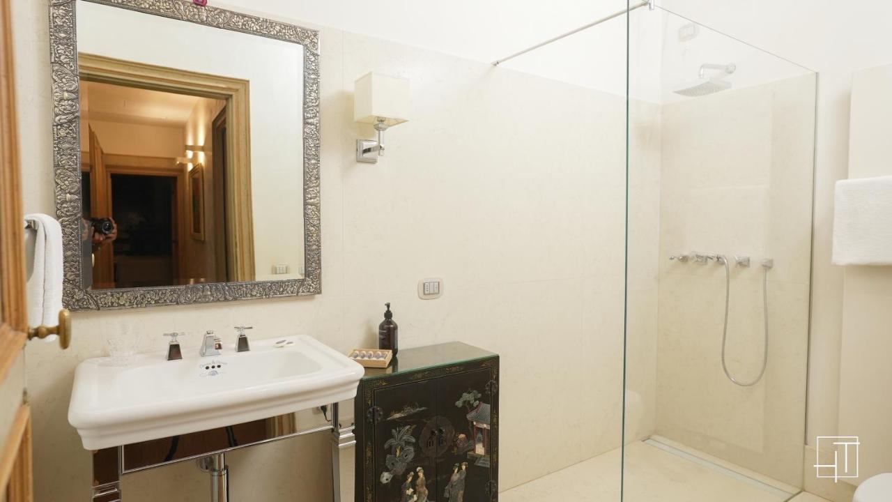 Ht - Casa Del Pittore In Piazza Delle Erbe Padova Bagian luar foto